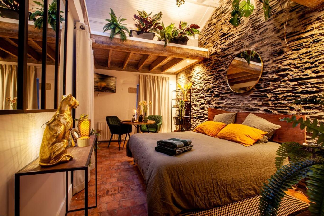 Love Room Boheme Les Petits Plaisirs Angers Eksteriør billede